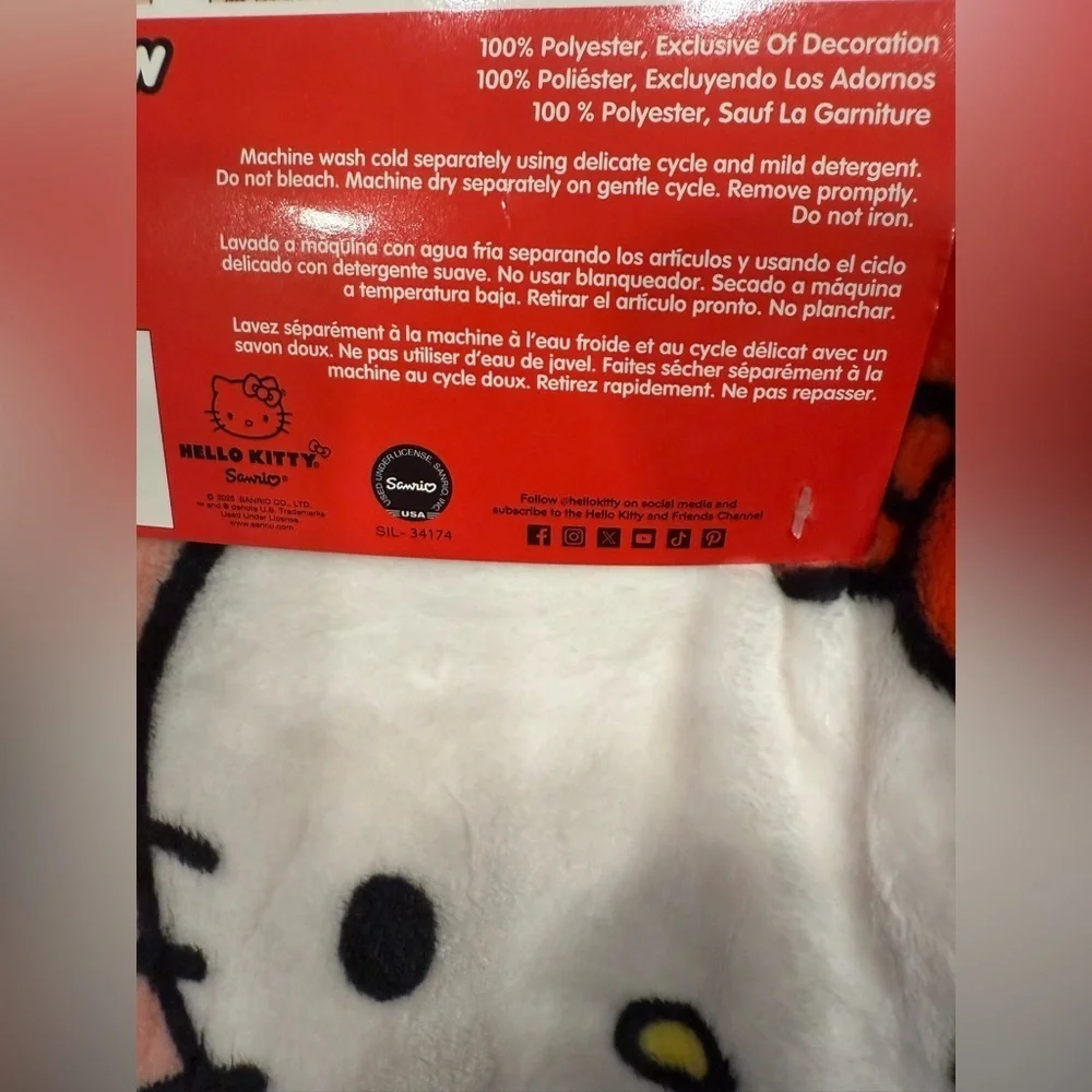 Hello Kitty cozy hello